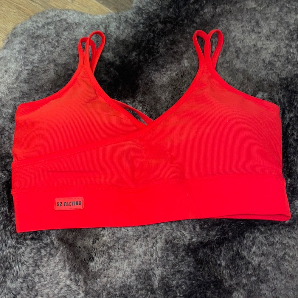 Women’s sports bra